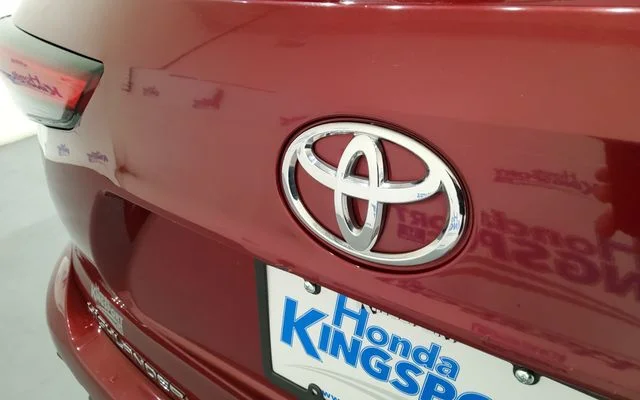 Used 2023 Red Toyota XLE image 32