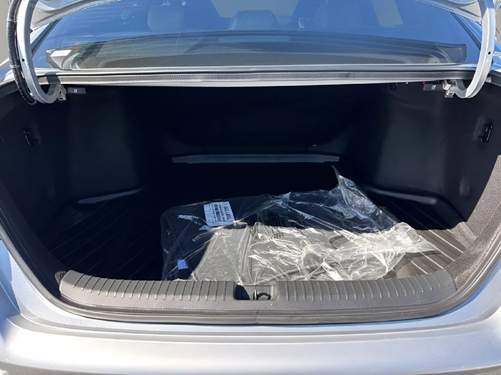 Used 2024 Silver Honda Sport-L image 27