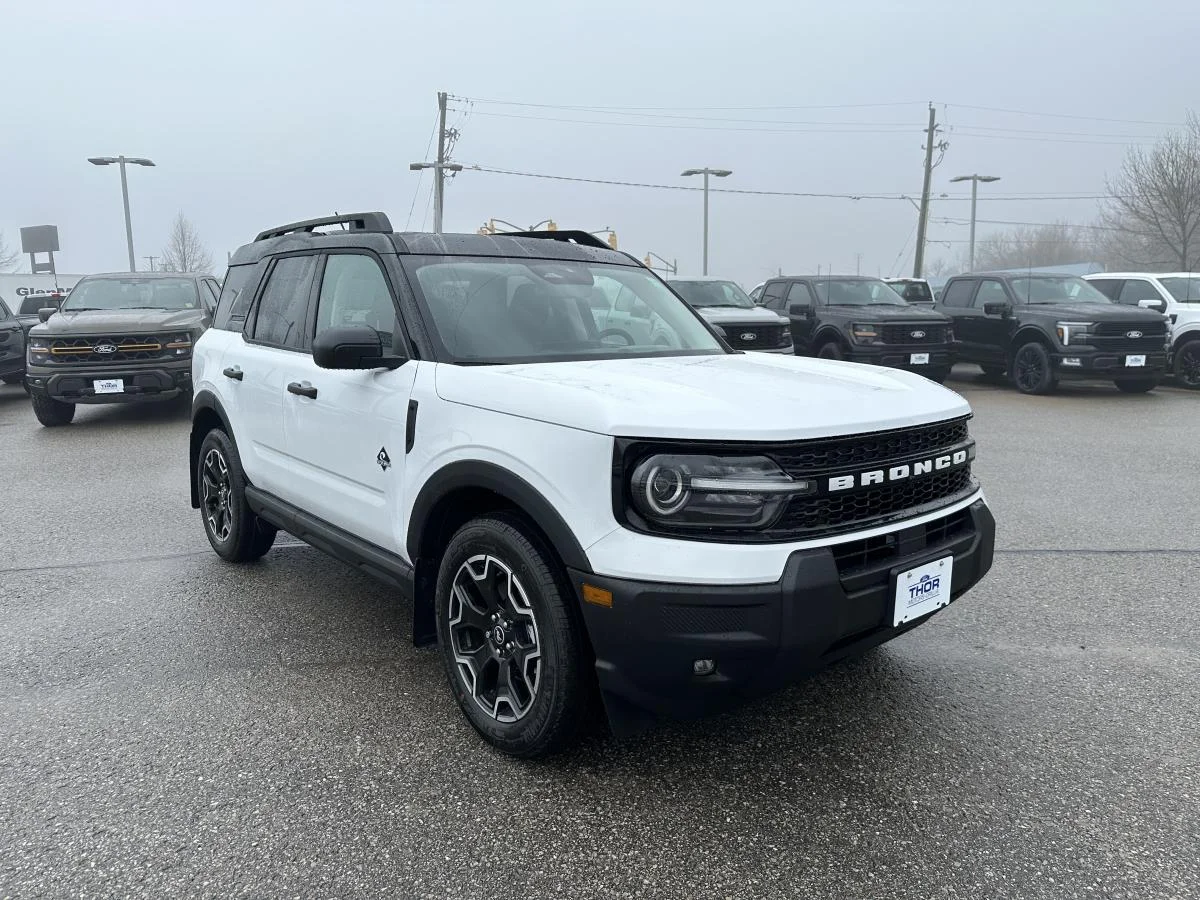 New 2026 White Ford Outer Banks image 3