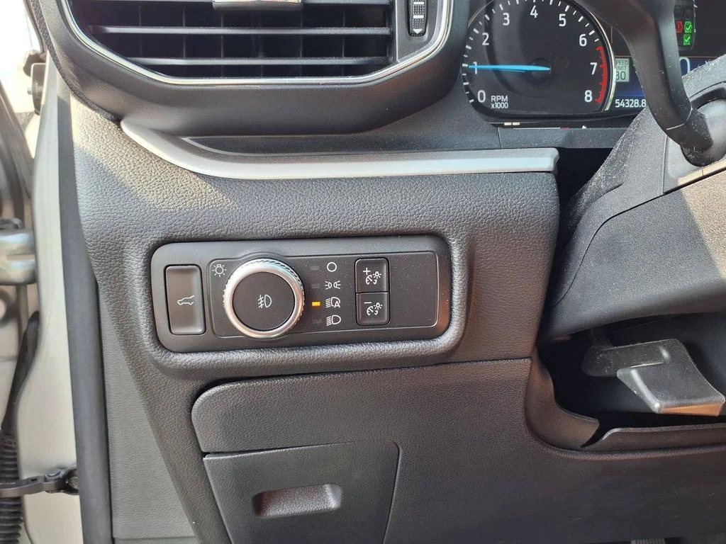 Used 2021 Silver Metallic Ford XLT image 28