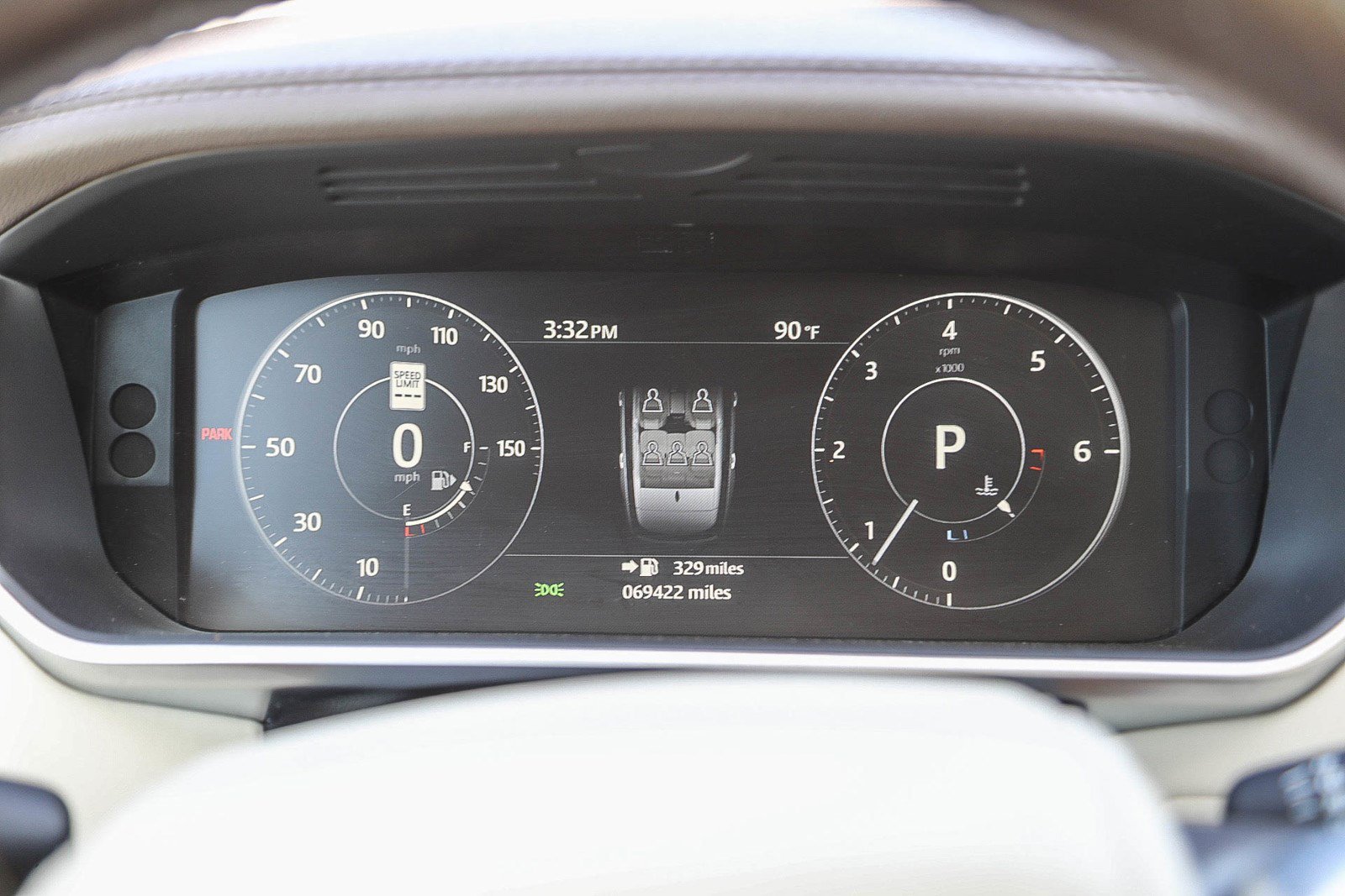Used 2017 Indus Silver Land Rover HSE image 21