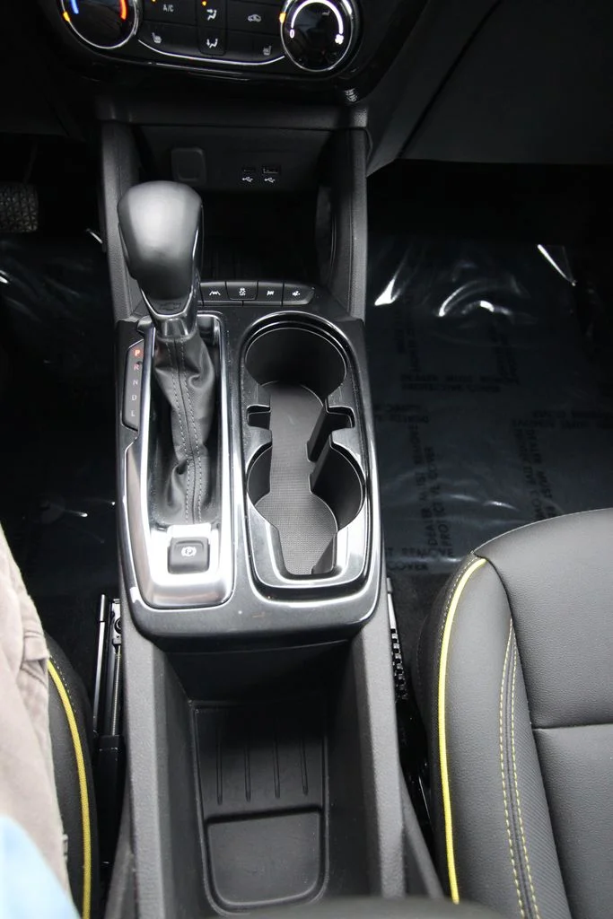 Used 2025 Beige Chevrolet ACTIV image 25