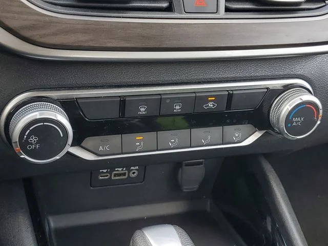 Used 2024 Gray Nissan 2.5 SV image 29