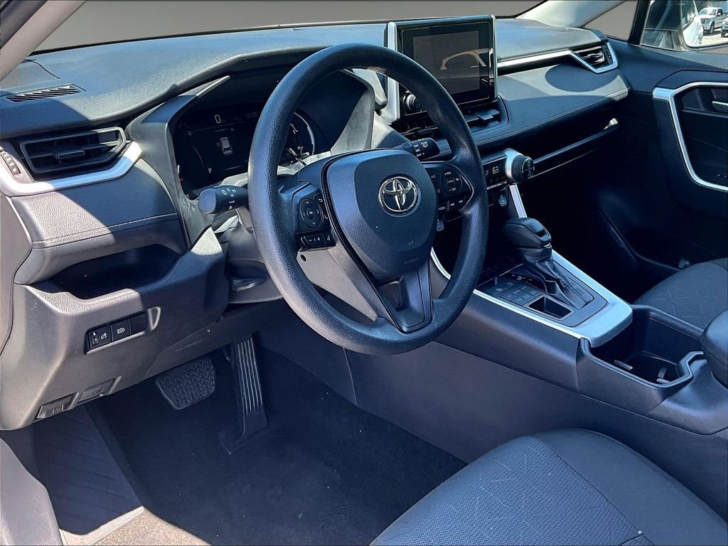 Used 2025 White Toyota XLE image 8
