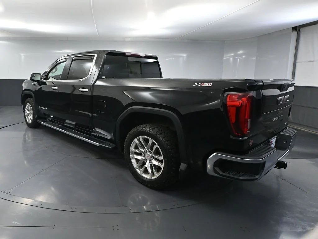 Used 2020 Black GMC SLT image 9