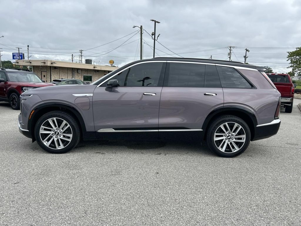 Used 2026 Celestial Cadillac Luxury image 7