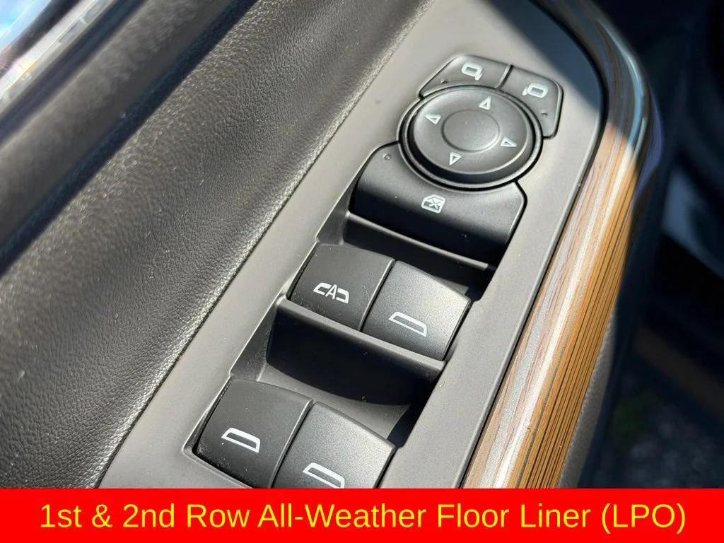 Used 2021 EBONY TWILIGHT METALLIC GMC SLE image 24