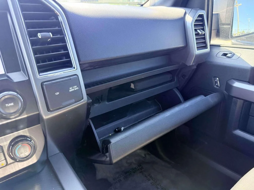Used 2019 Black Ford XLT image 25