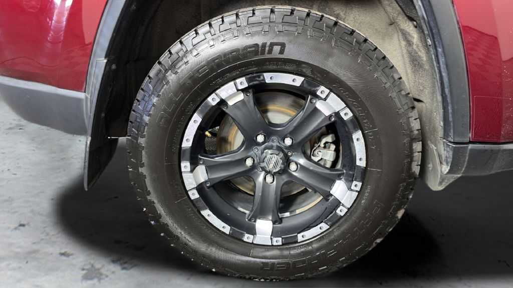 2017 Jeep Grand Cherokee Laredo - Photo 46