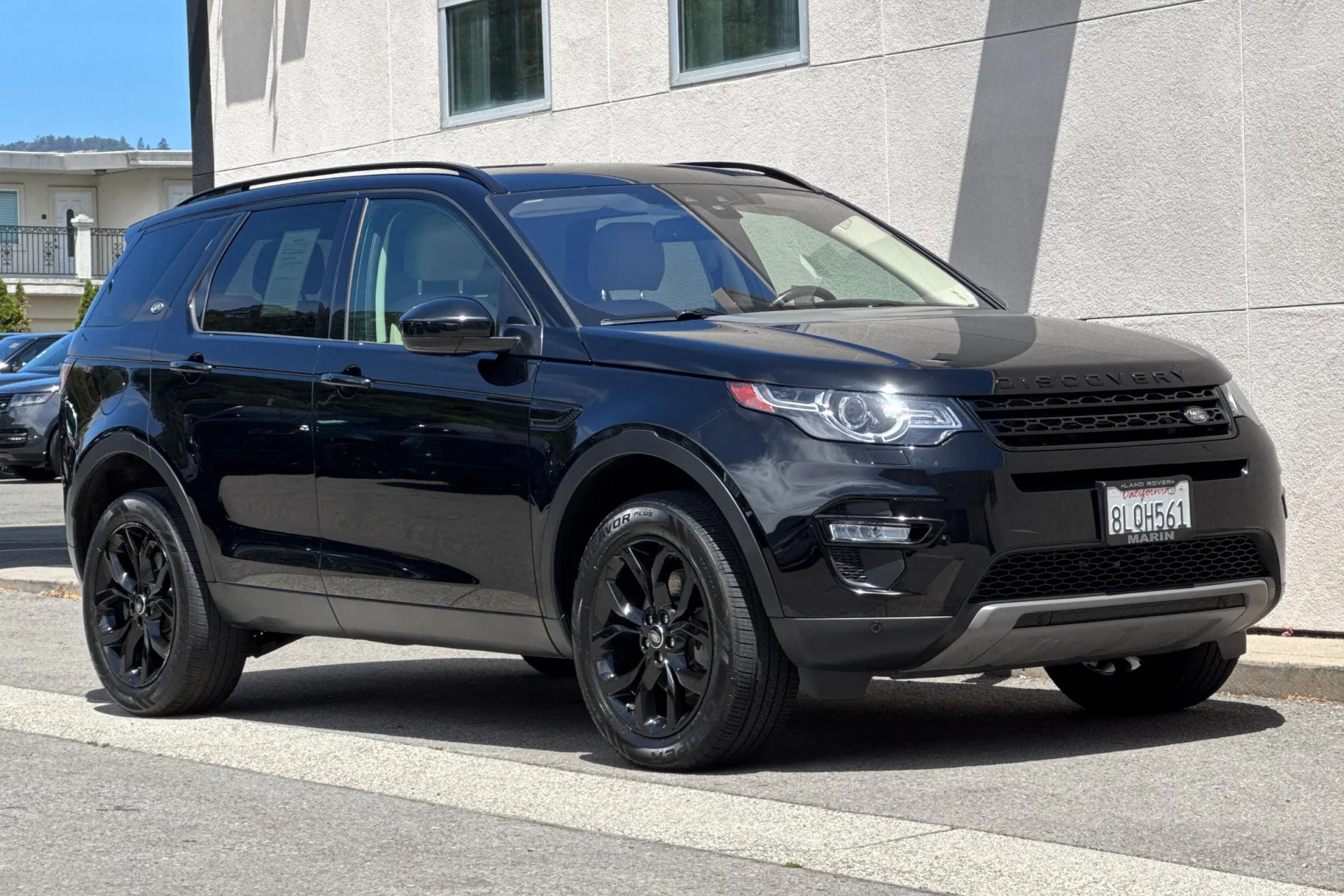 Used 2019 Narvik Black Land Rover HSE image 9