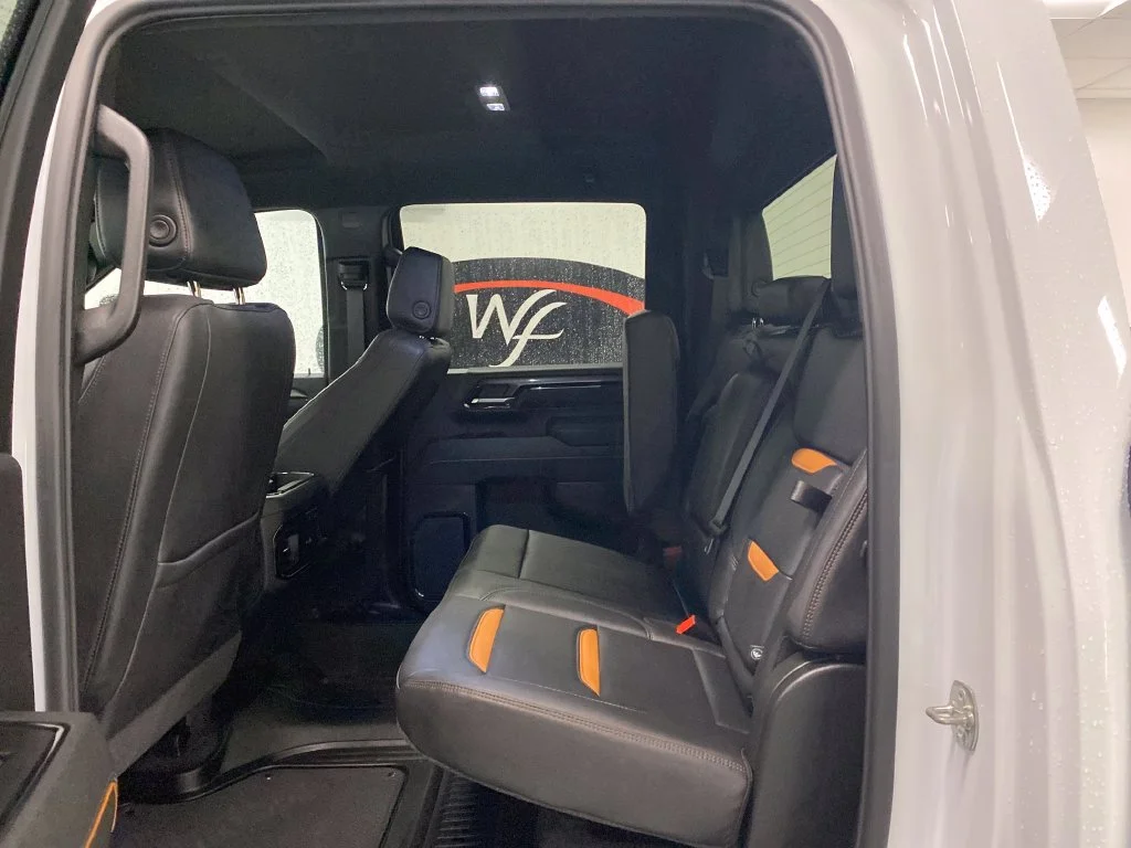 Used 2026 White GMC AT4 image 15