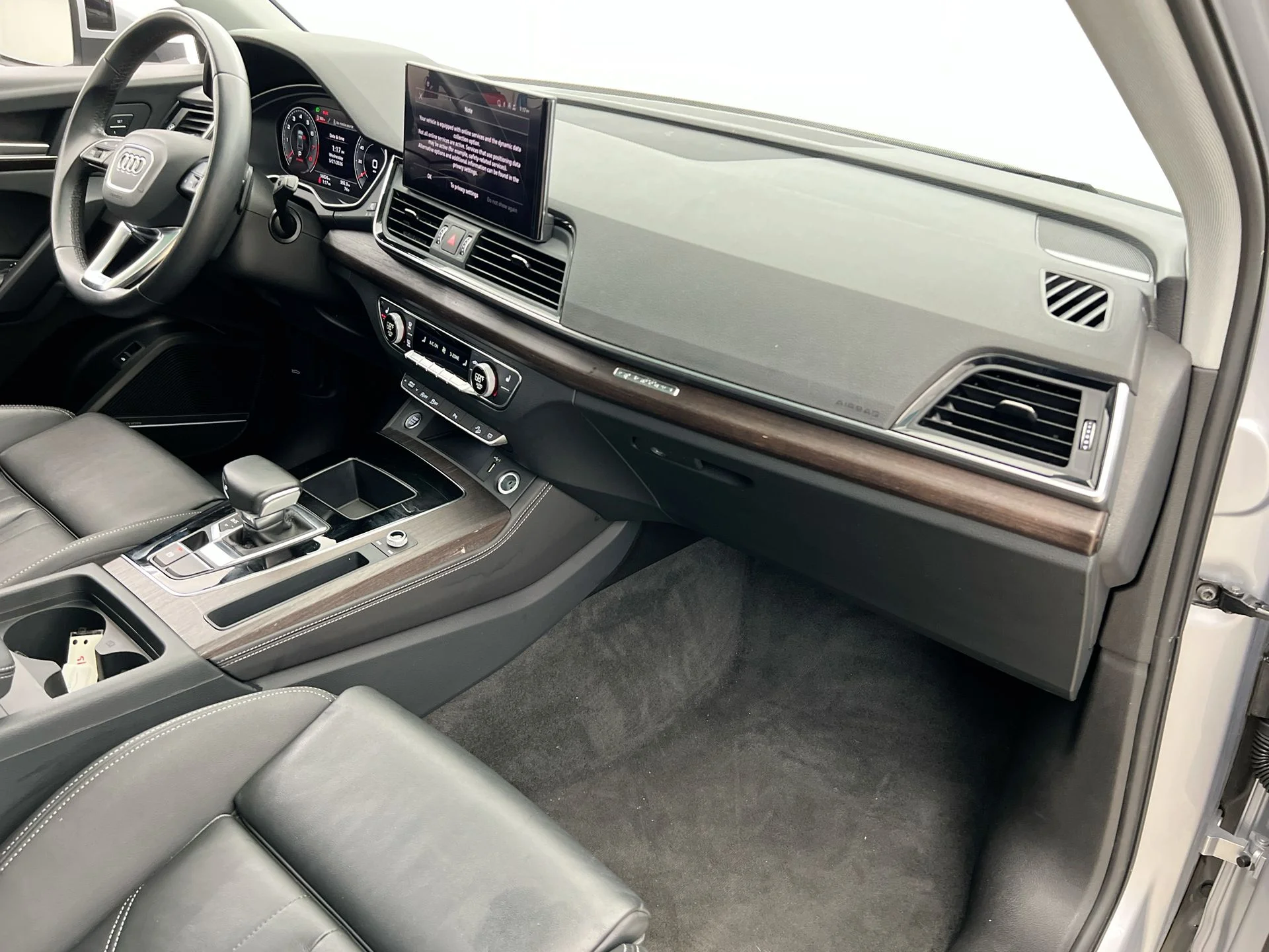 Used 2024 Silver Audi 45 S line Premium image 13