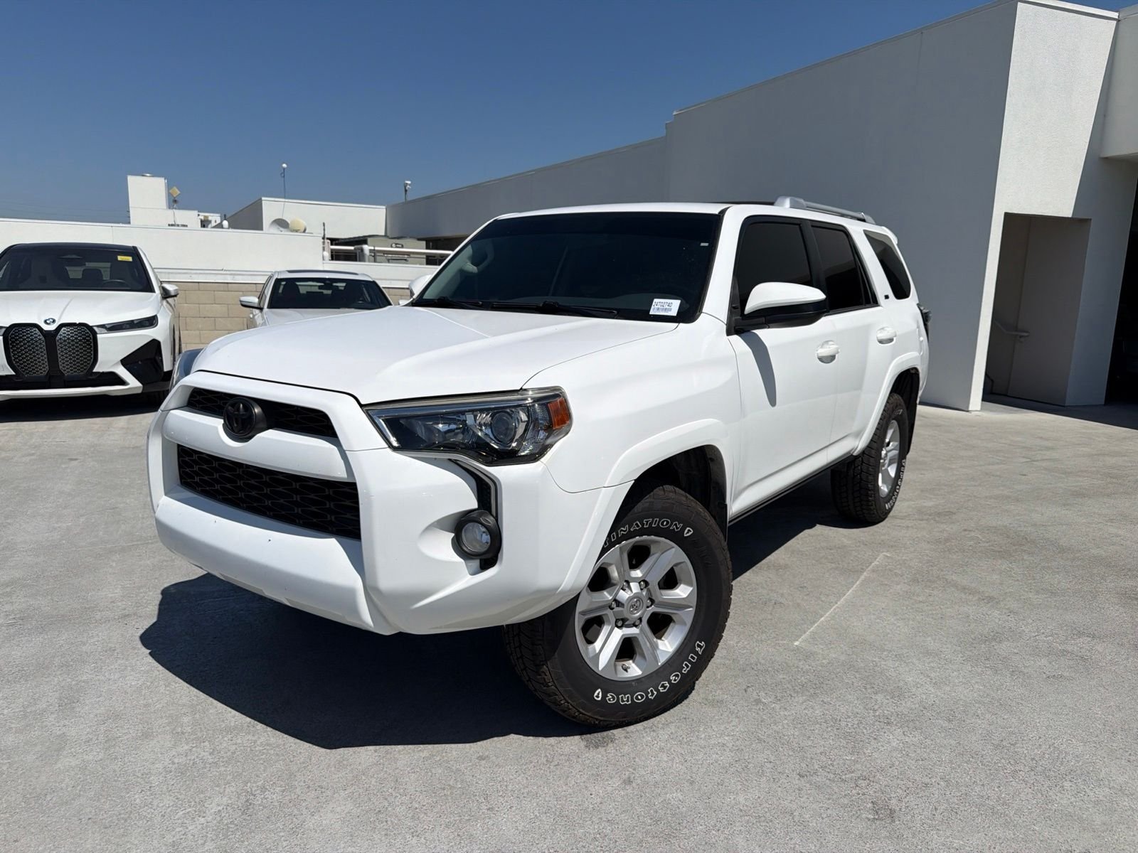 Used 2018 Super White Toyota SR5 image 3