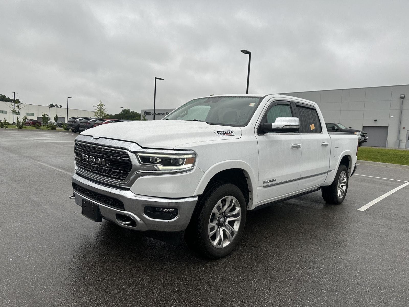 2022 RAM 1500 Limited 4x4 Crew Cab 5'7's photo