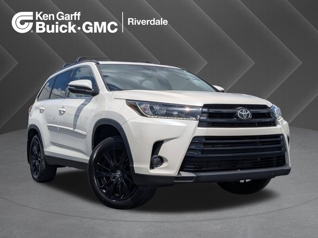 2019 Toyota Highlander SE