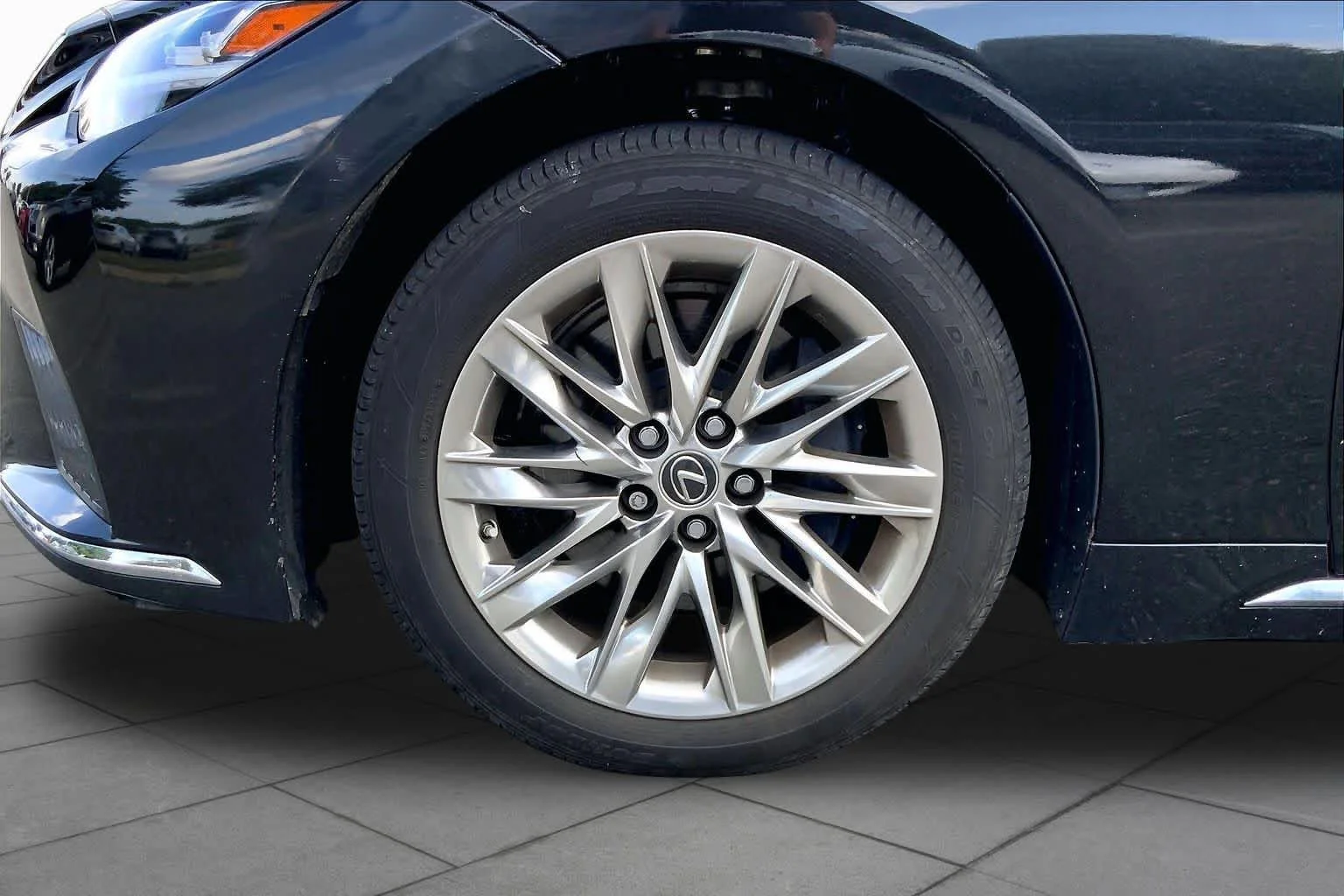 Certified Used 2022 CAVIAR Lexus  image 11