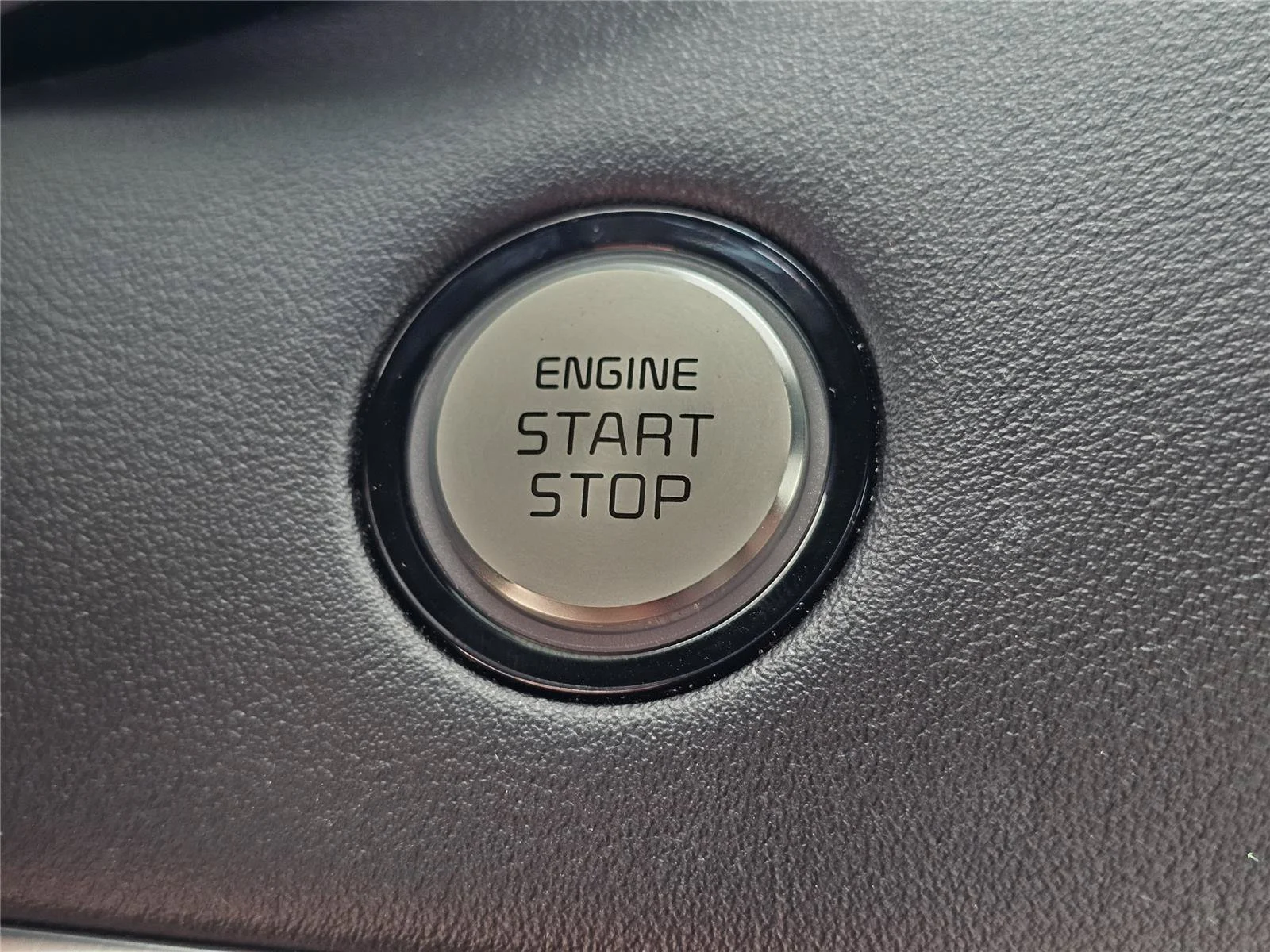 Used 2022 Snow White Pearl Kia GT2 image 25