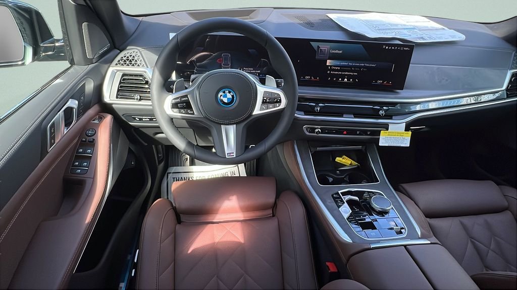 New 2026 Skyscraper Grey Metallic BMW xDrive50e image 11