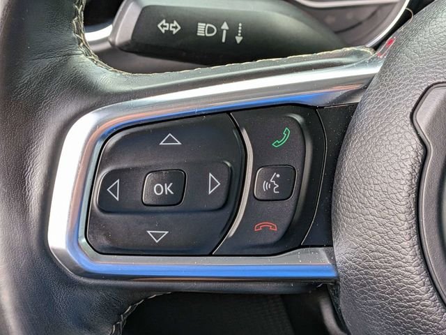 Used 2020 White Jeep Overland image 27