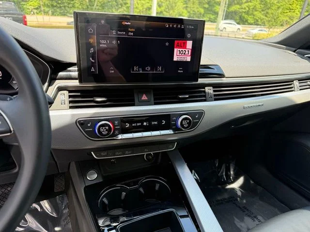 Used 2025 White Audi  image 3
