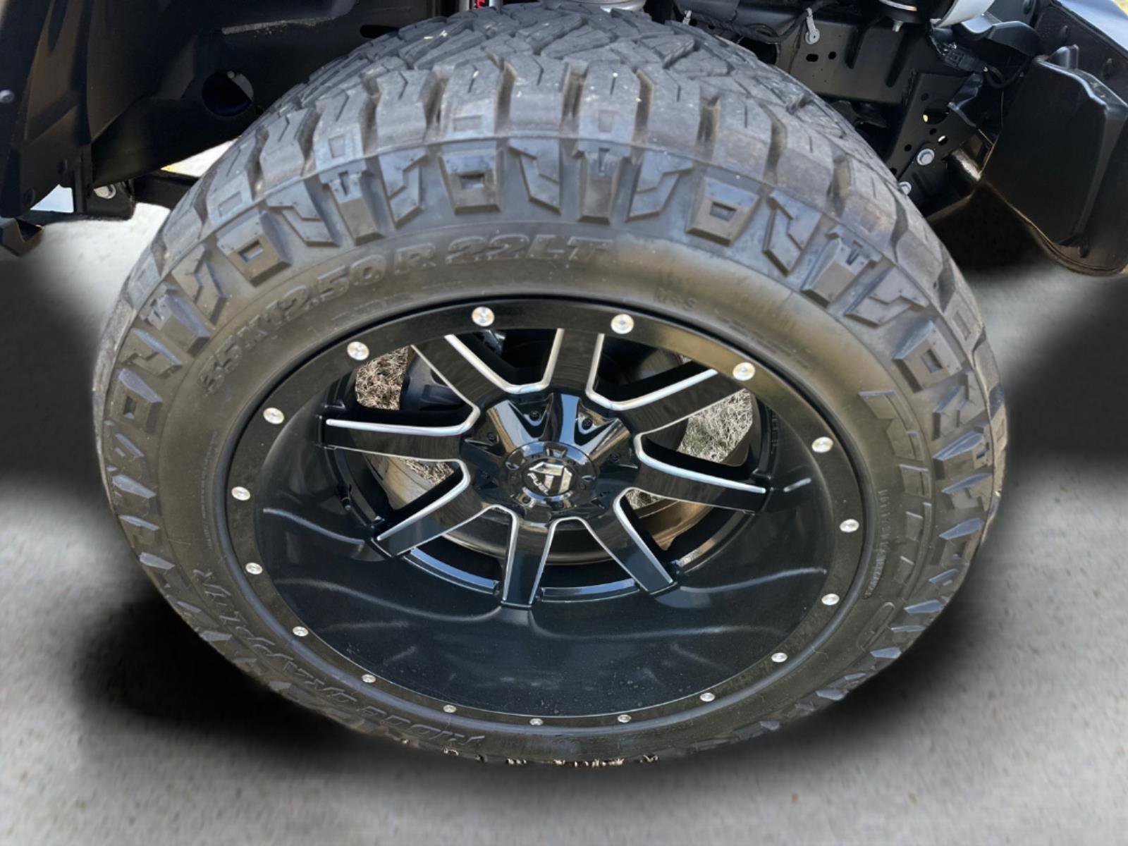 Used 2021 Bright White Clearcoat Jeep Rubicon image 30