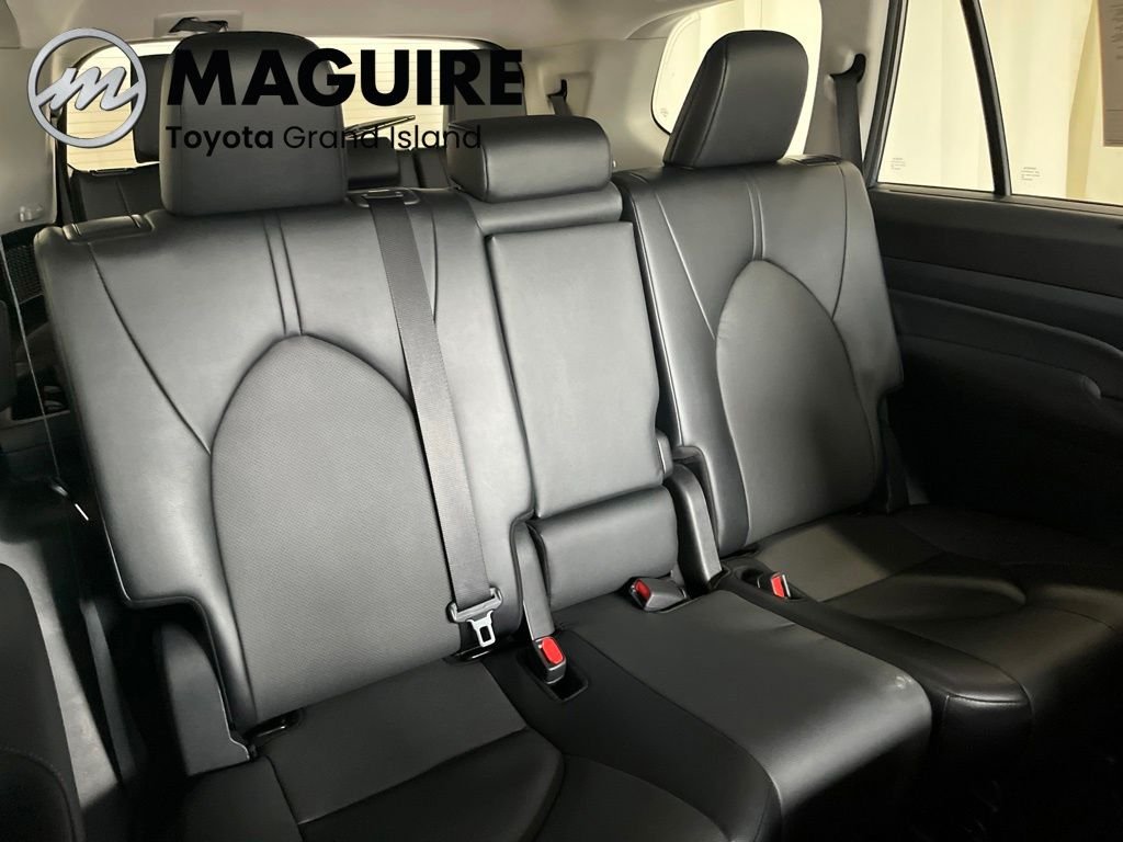 Used 2024 White Toyota XLE image 34