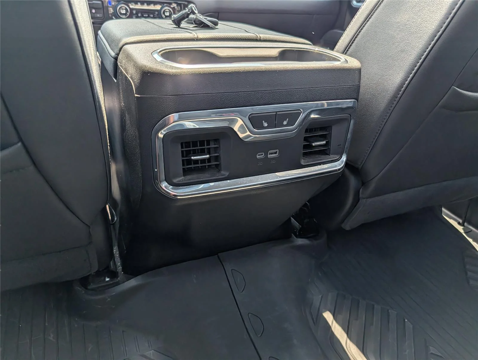 Used 2025 Sterling Gray Metallic Chevrolet LTZ image 31