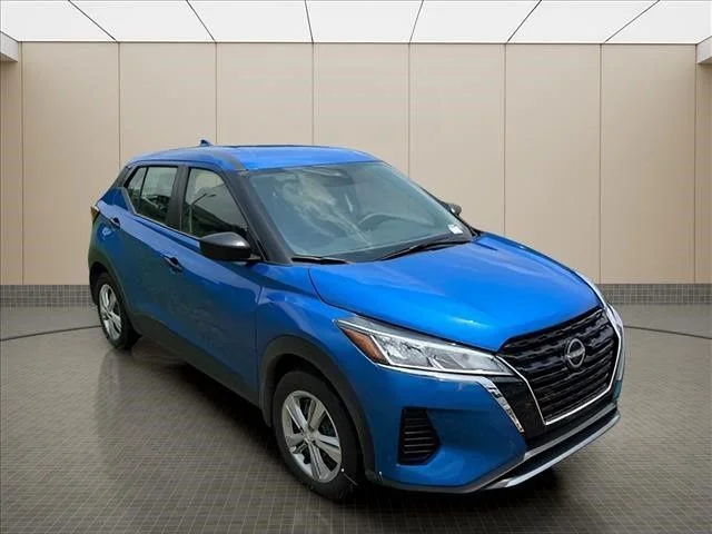 Used 2025 Blue Nissan S image 9
