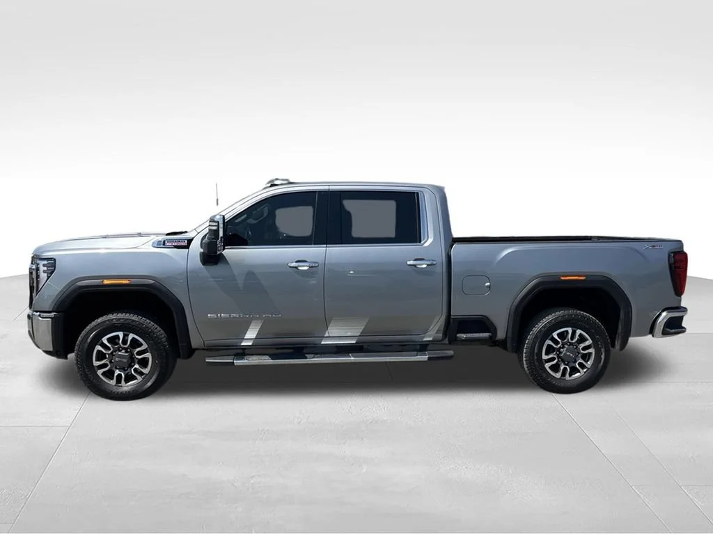 Used 2024 Sterling Metallic GMC SLT image 8