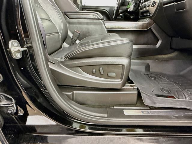 Used 2016 Black GMC Denali image 42