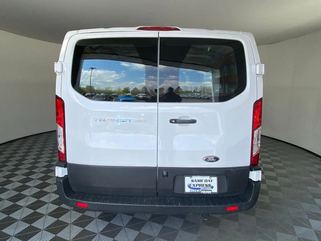 Used 2024 Oxford White Ford Base image 11