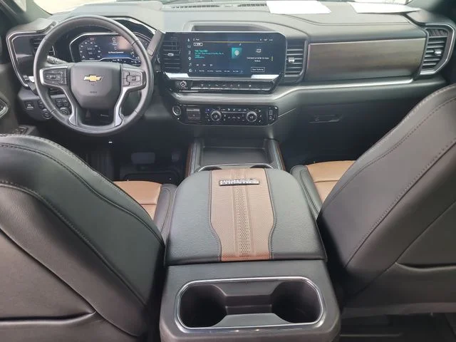 Used 2025 Beige Chevrolet High Country image 14