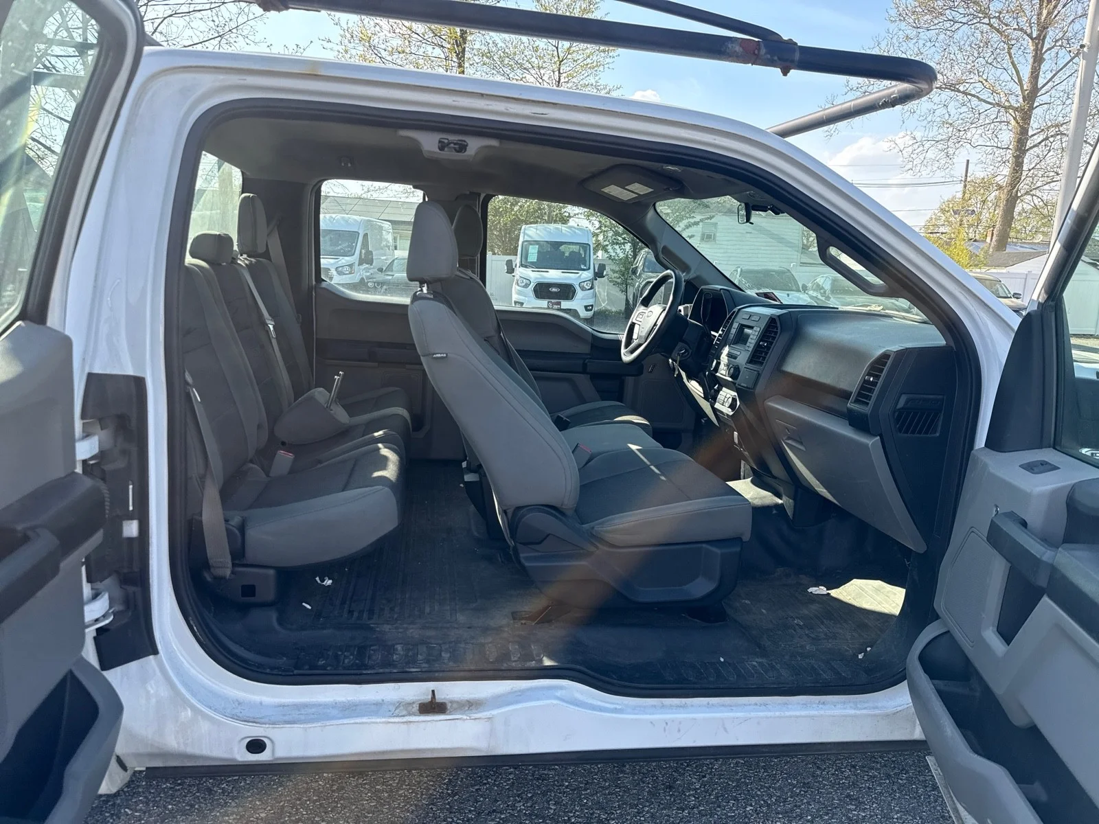 Used 2016 Oxford White Ford XL 2wd super cab 145