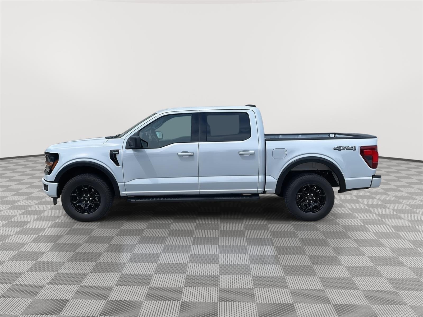 Certified Used 2025 Space White Ford XLT image 6
