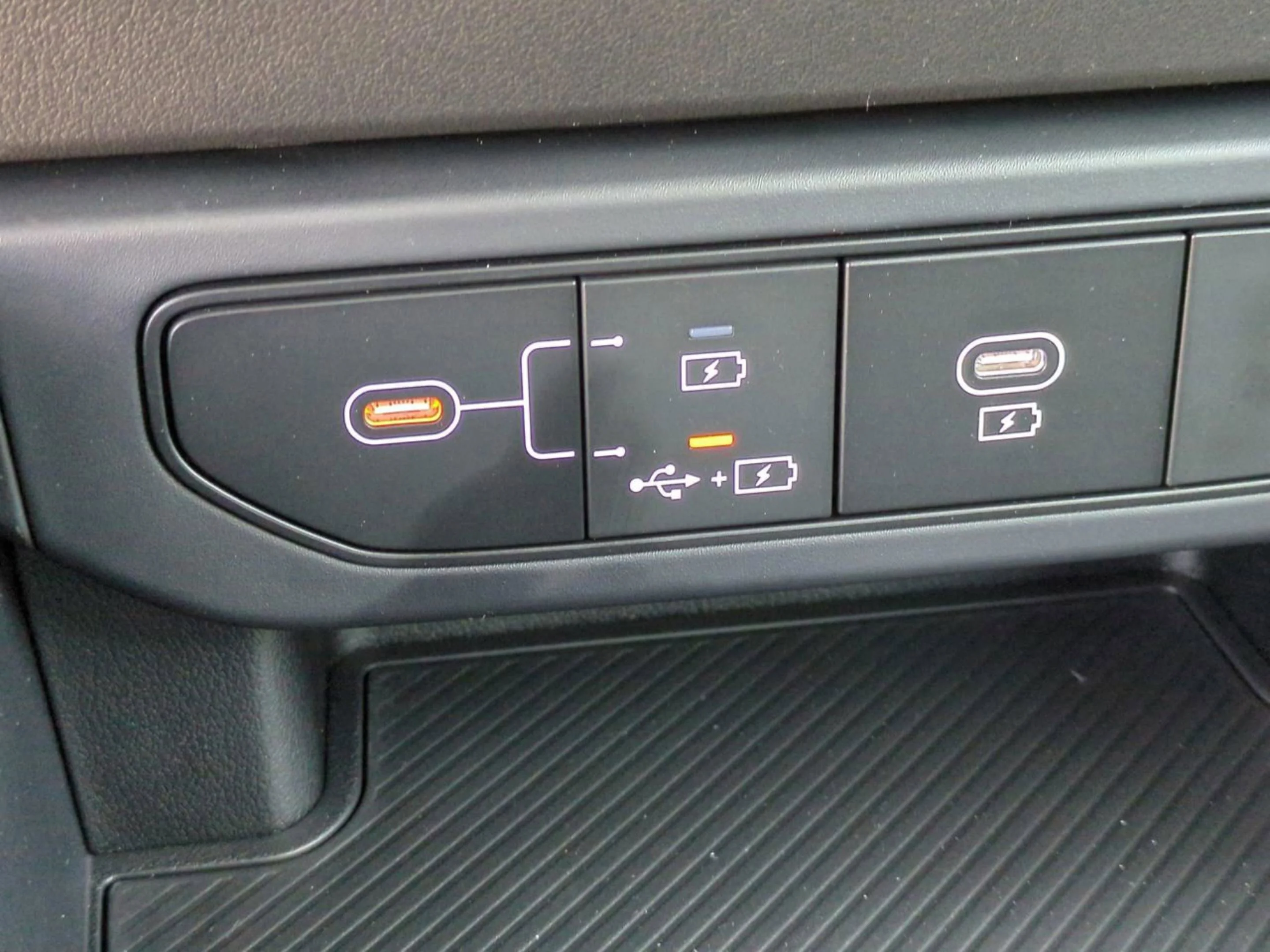 New 2026 Interstellar Gray Kia LX image 40