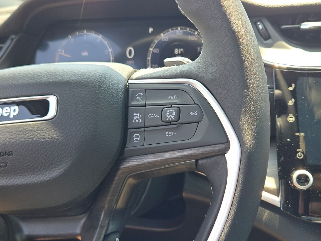 New 2026 Fathom Blue Pearl-Coat Exterior Paint Jeep Limited Reserve image 35