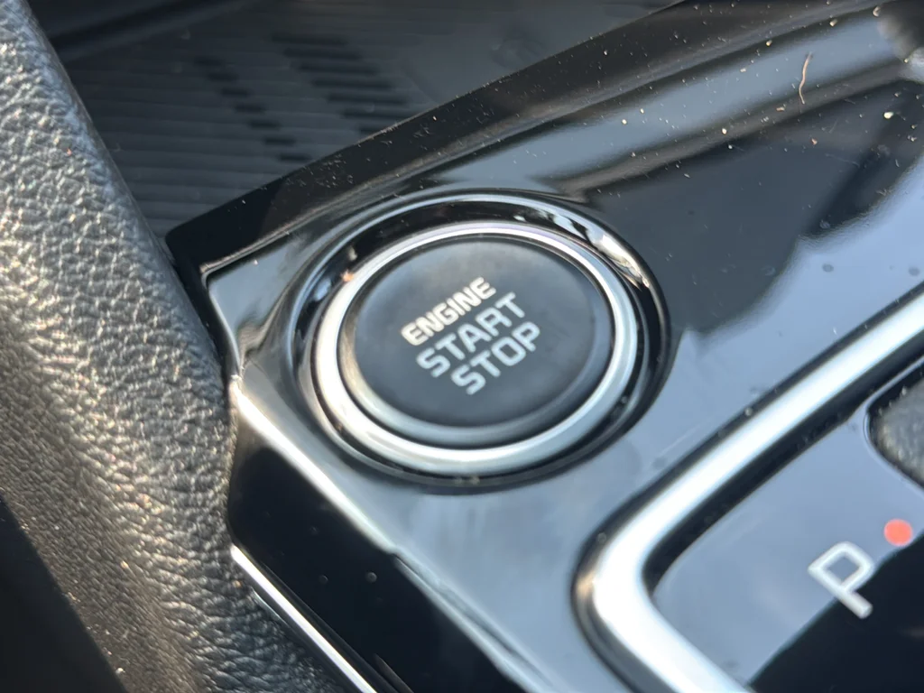 Used 2024 Green Kia X-Line image 30