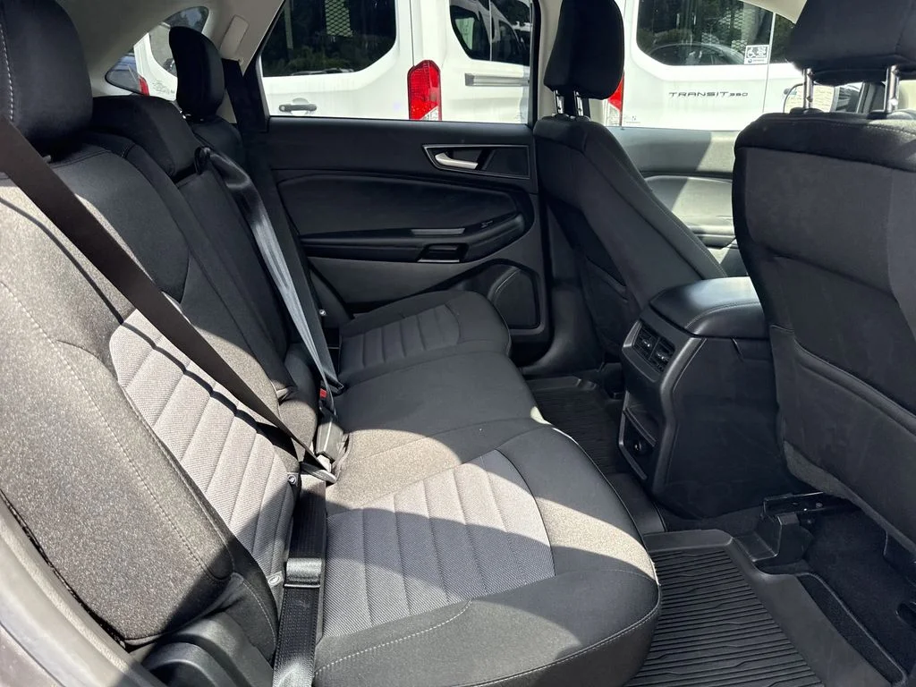 Used 2023 Gray Ford SE image 30