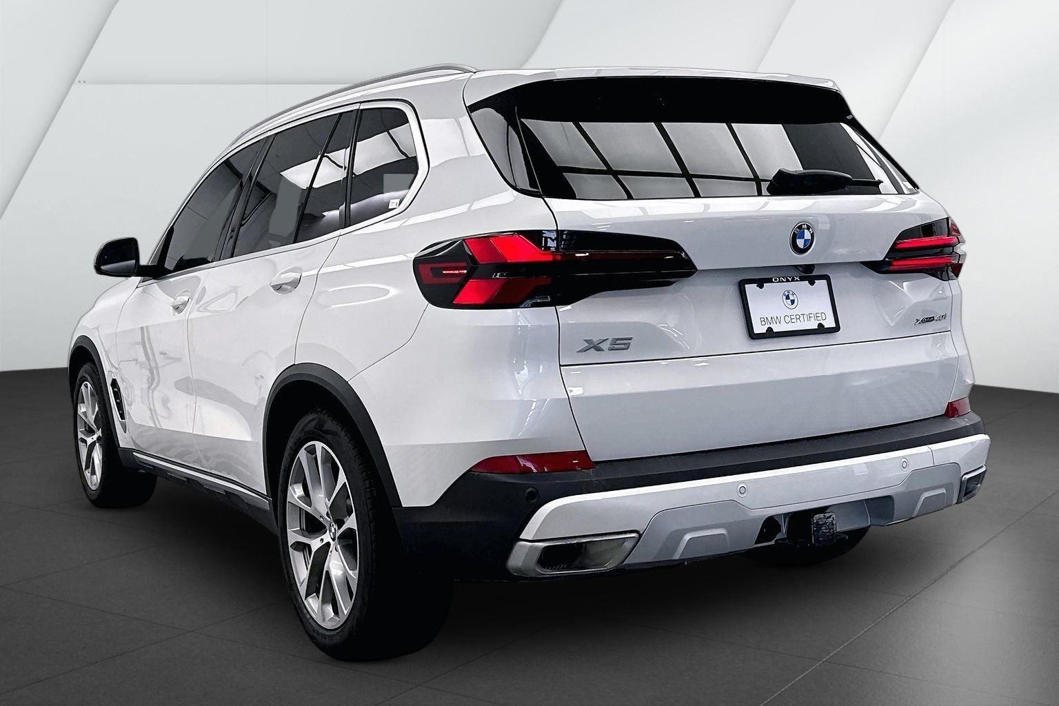 Certified Used 2024 Mineral White Metallic BMW xDrive40i image 9