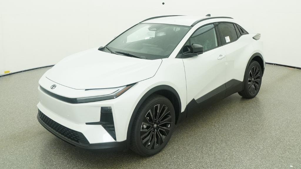 2026 Toyota C-HR XSE