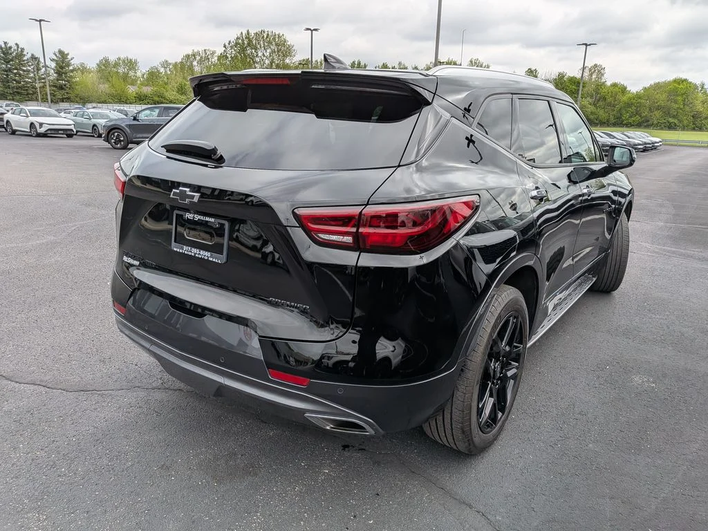 Used 2023 Black Chevrolet Premier image 7