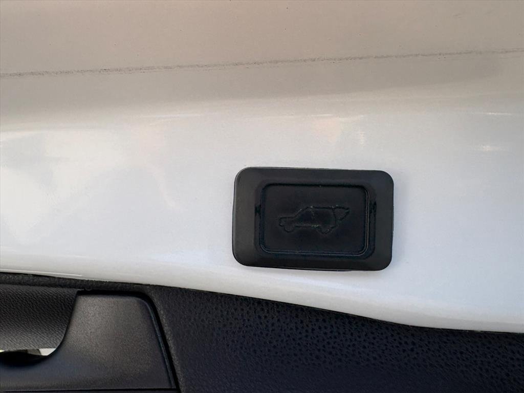 2021 Toyota RAV4 XLE Premium - Photo 22