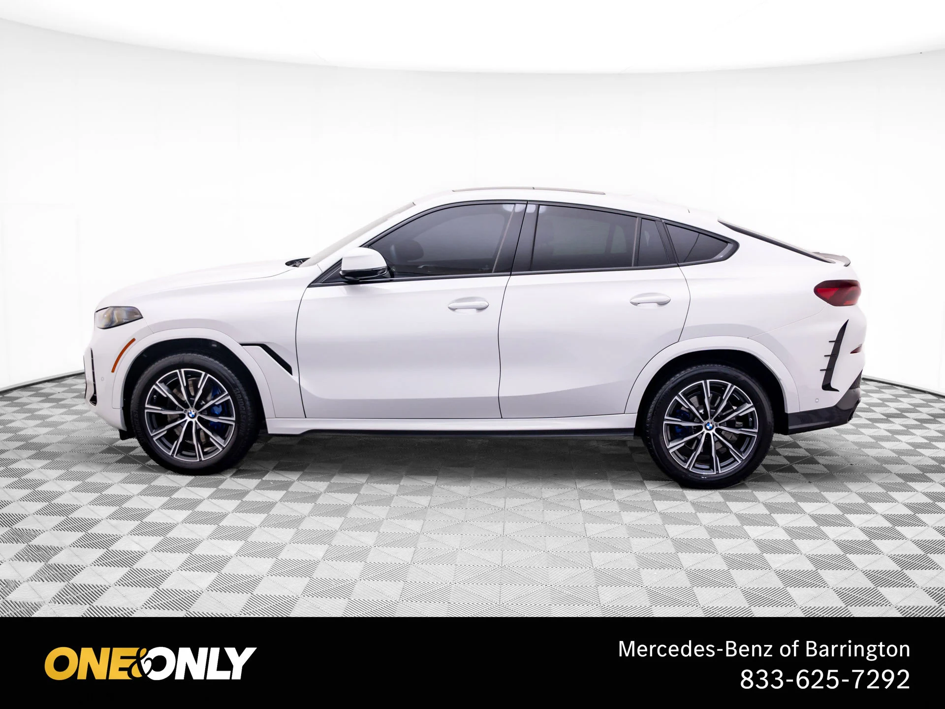 Used 2026 White BMW xDrive40i image 2