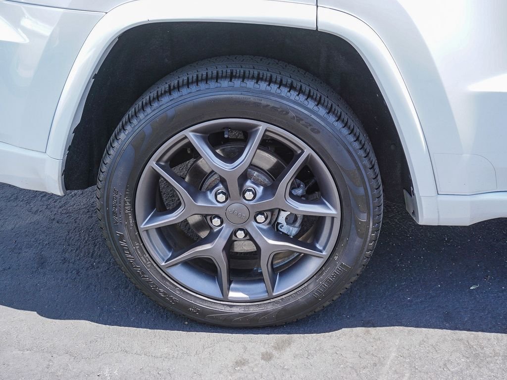 Used 2021 White Jeep Limited image 9