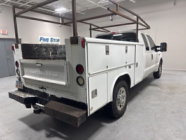 Used 2006 White Ford XL image 5