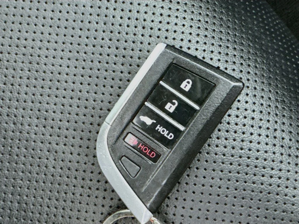Used 2023  Acura Technology image 40