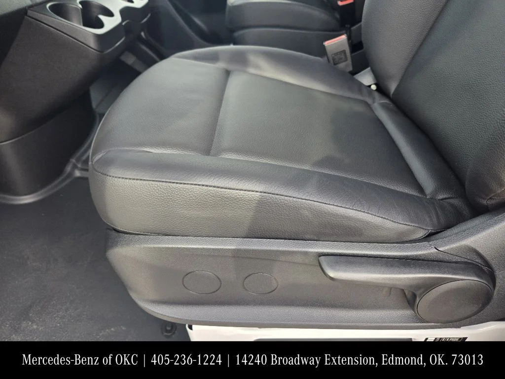 Used 2025 White Mercedes-Benz Cargo 170 WB image 24