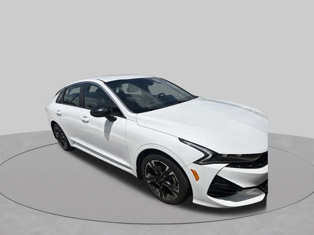 Used 2024 White Kia GT-Line image 7