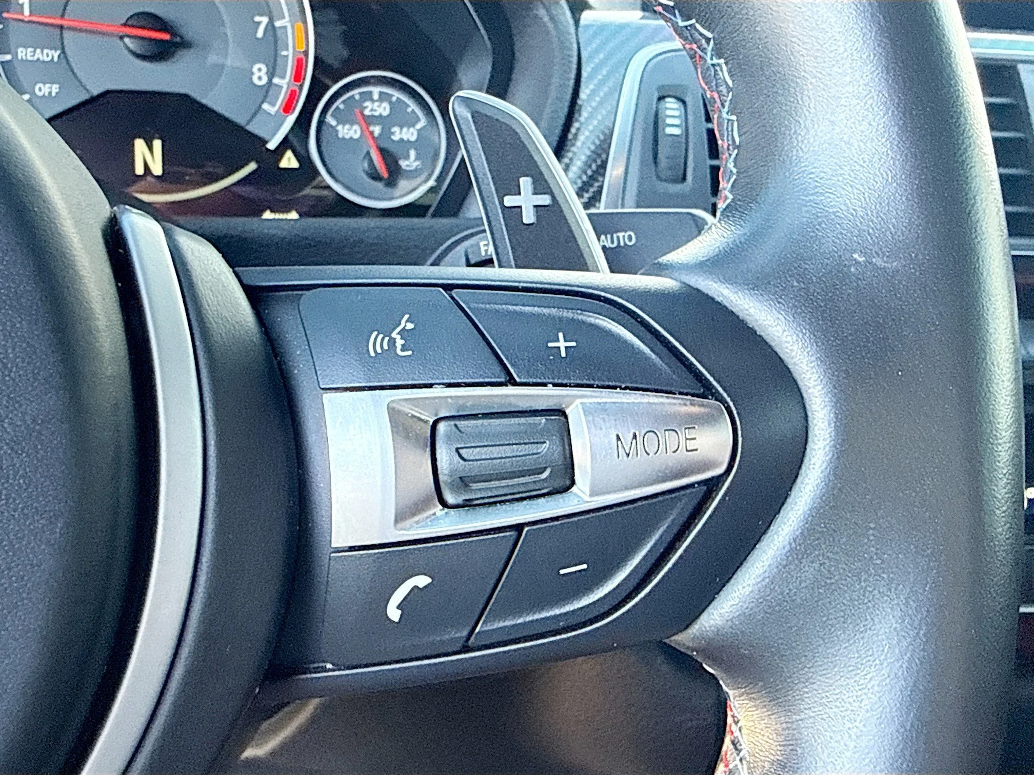 Used 2018 Mineral Gray Metallic BMW Competition image 38