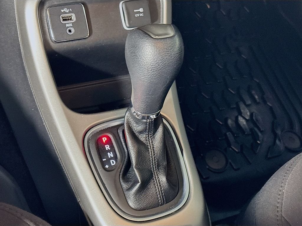 Used 2019 Olive Green Jeep Sport image 17